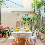 Apartment In With Private Garden *