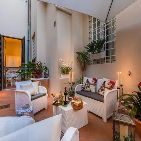 Romantic With Private Garden * Lucca