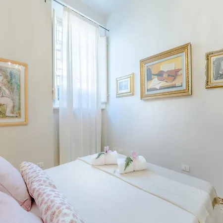 Romantic With Private Garden Apartment *