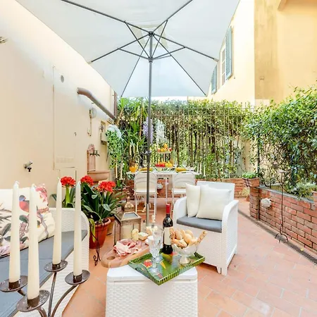 Romantic With Private Garden Lucca