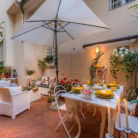 Romantic With Private Garden Lucca