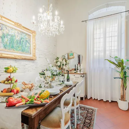 Romantic With Private Garden * Lucca