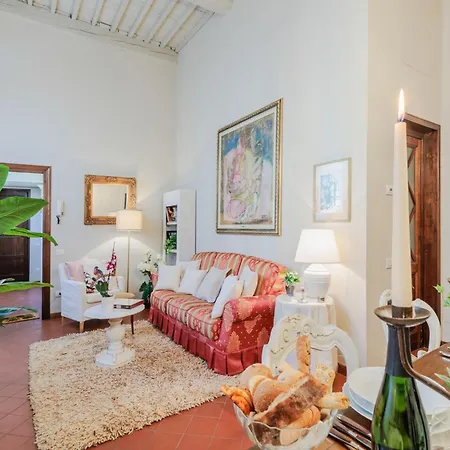 Romantic With Private Garden