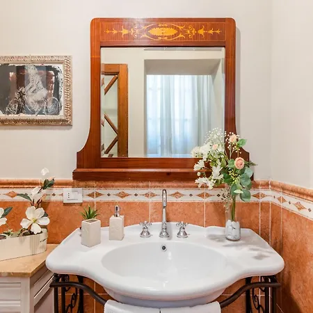 Apartment Romantic With Private Garden
