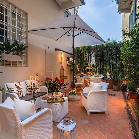 Apartment Romantic With Private Garden