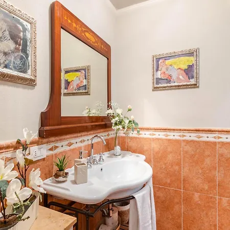 Romantic With Private Garden Apartment Lucca