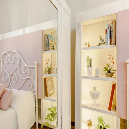 Apartment Romantic With Private Garden