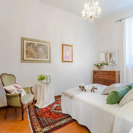 Romantic With Private Garden